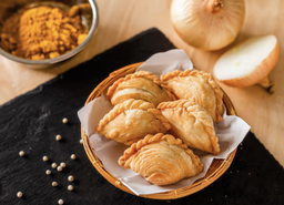 Curry Puff (4)